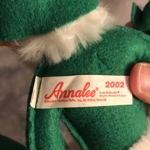 ANNALEE Christmas Elves TWO  green white red posable bendable - Picture 4 of 6